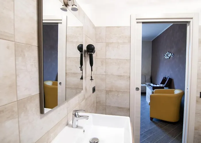 לינה וארוחת בוקר Principe Giardinelli 3*